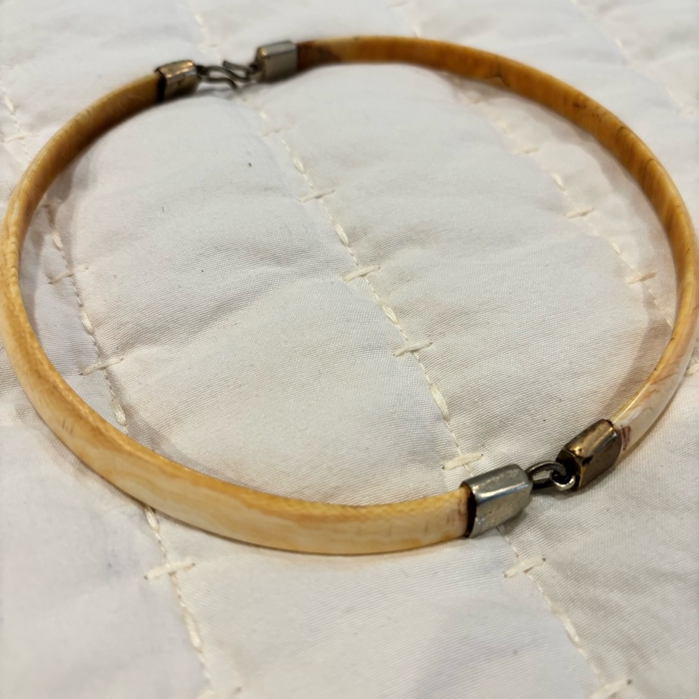 Vintage bone Tan Choker Necklace - Picture 2 of 3